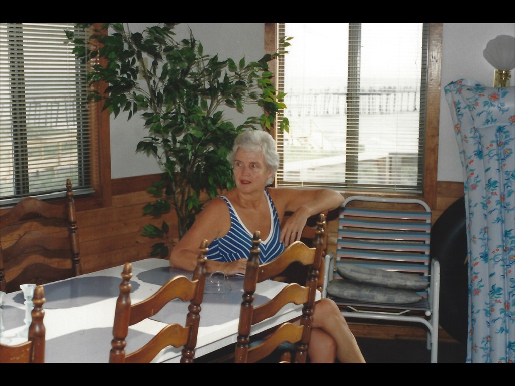 G20 Nags Head Dining Area